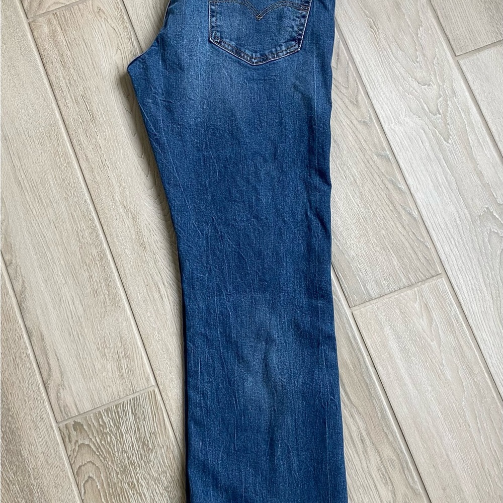 Levi's Classic Indigo Straight Jeans